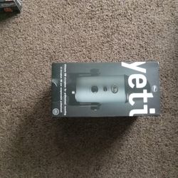 Yeti Microphone 