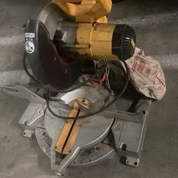 DEWALT DW703 10" MITER SAW