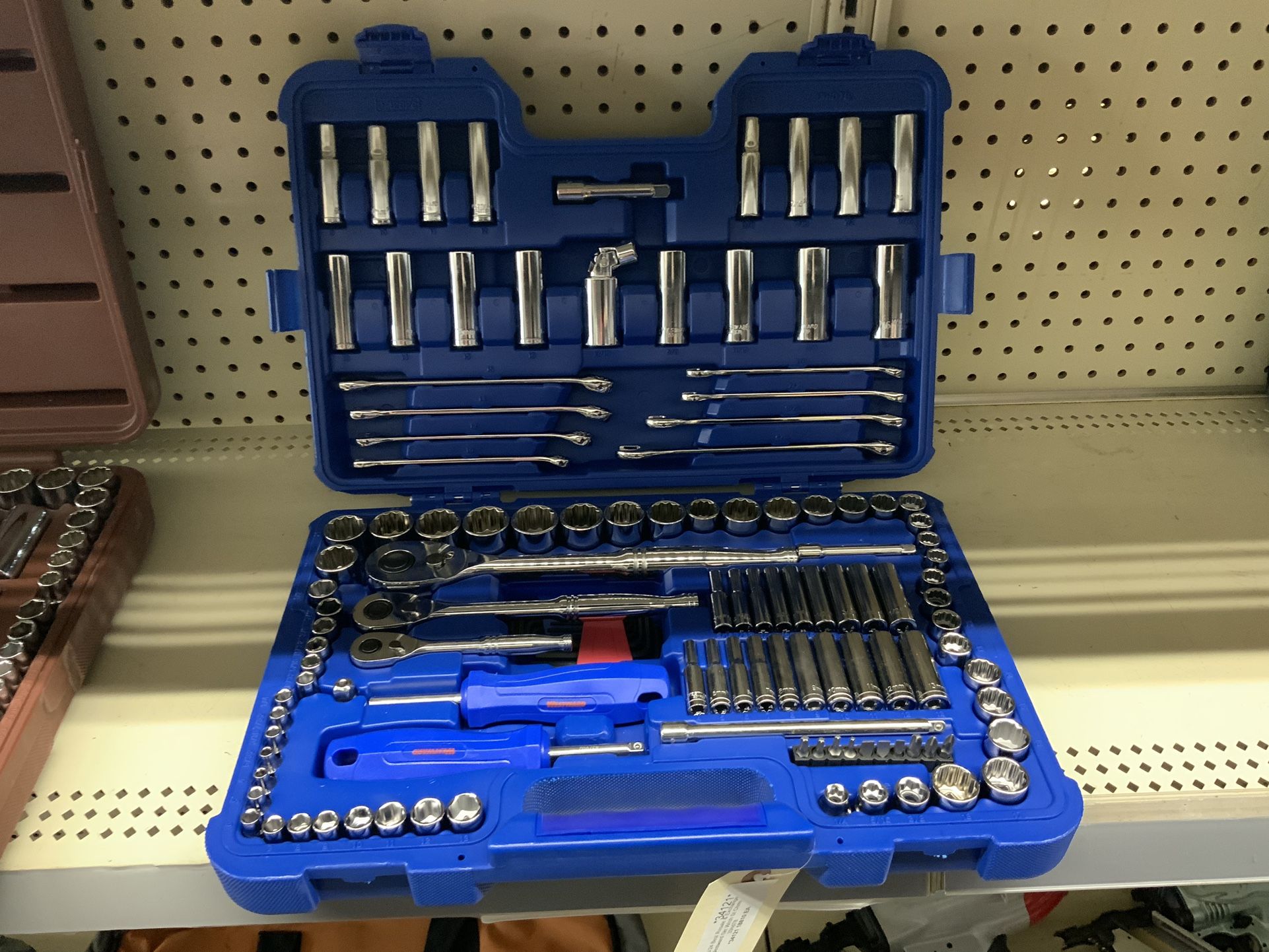 WESTWARD 128 Piece Wrench Set