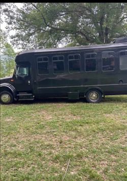 Turnkey Party Bus BUSINESS