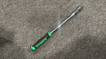 Brand New Matco 1/2 Locking, Flex, Head, Ratchet, Comfort Grip Color Green