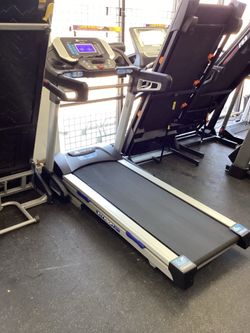 Xterra Fitness Sport Series Premium Folding Smart Treadmil ONLY 6 Miles On It