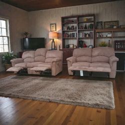 La Z Boy Leather Couch & Love Seat! Recliner Set! Delivery Available!