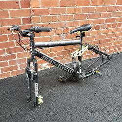 Genesis 29" Incline Men's Mountain Bike Frame, Black/Yellow