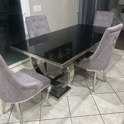 Kitchen Dinner Table W Chairs