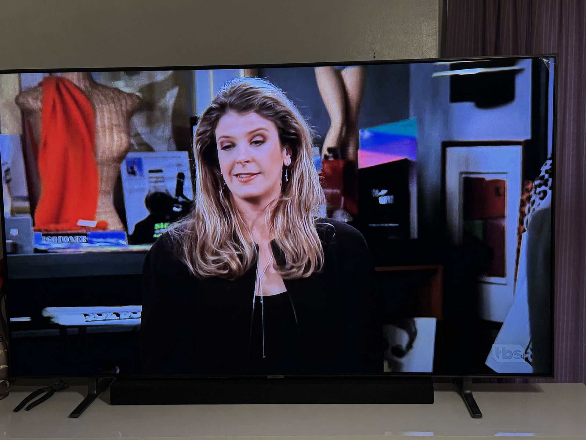 Samsung QLED 80R 65 Inch Smart TV 