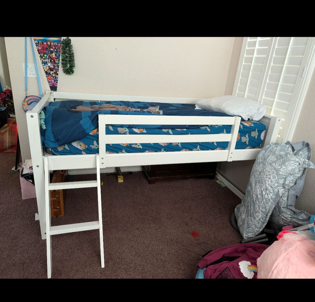 Twin short Loft bed