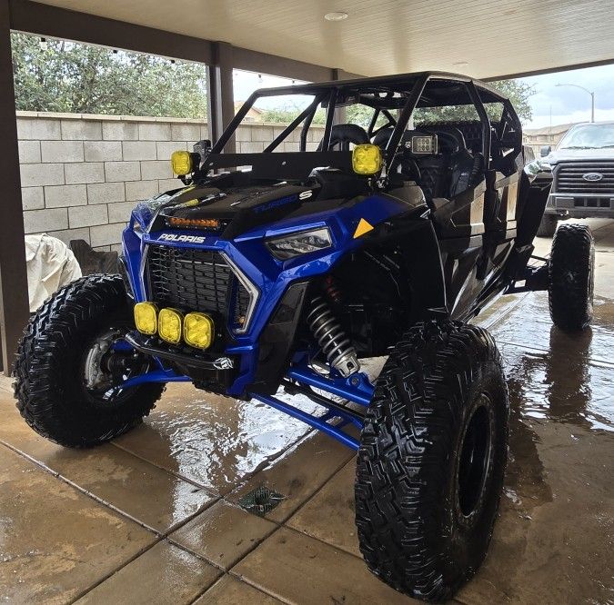 2019 Polaris XP4 TURBO S DYNAMIX