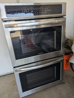 Frigidaire 30-inch built-in double wall oven