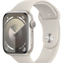 Brand New Apple Watch Series 9 GPS 45mm Aluminum Case with Starlight Sport Band (Small/Medium) - Starlight