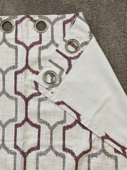 100% black out curtains