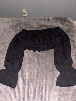 Black long sleeve crop top