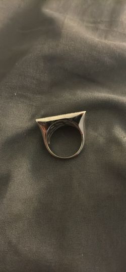 Size 10 Benjamin ring
