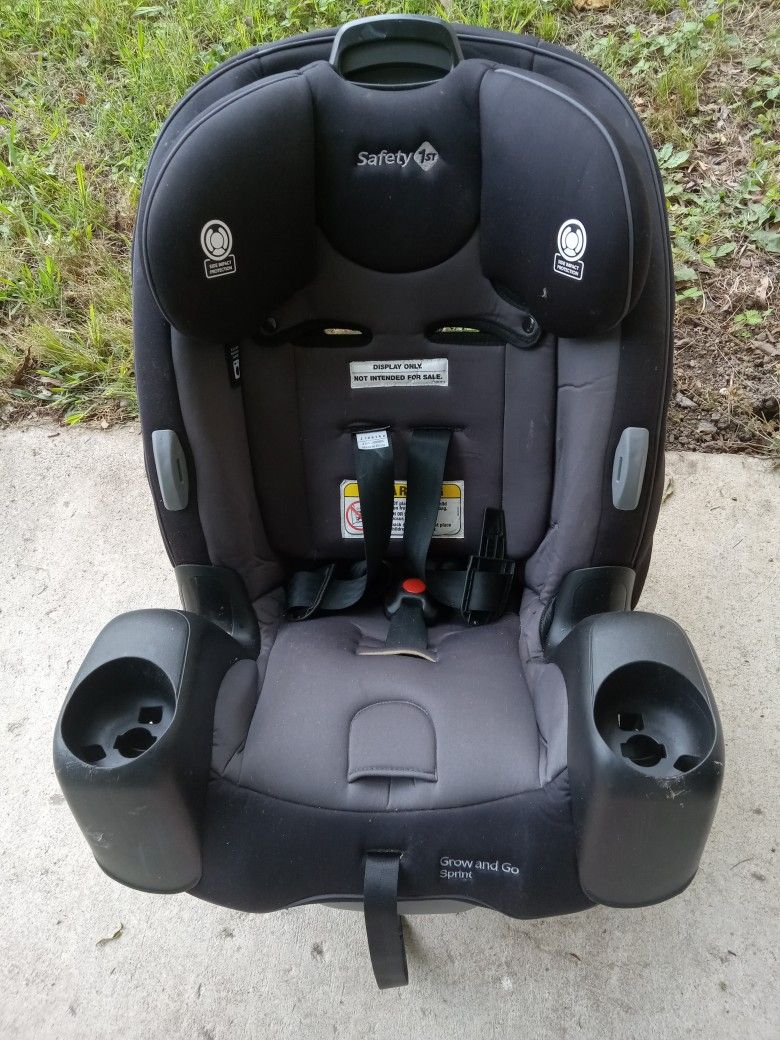 Basically New Baby Car Seat