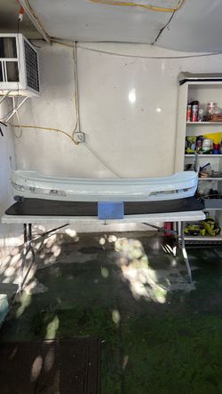 OEM 2017-2018-2019 AUDI Q7 Rear Upper Bumper Cover 4M0807511