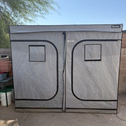 Grow Tent And Lights 