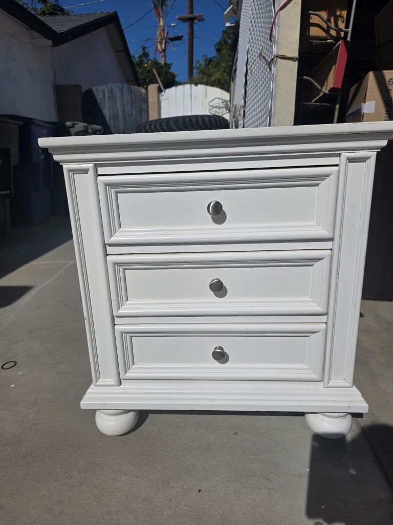 3 drawer dresser