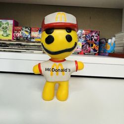 🍟 Vintage McDonald’s Smiley Mascot Figure