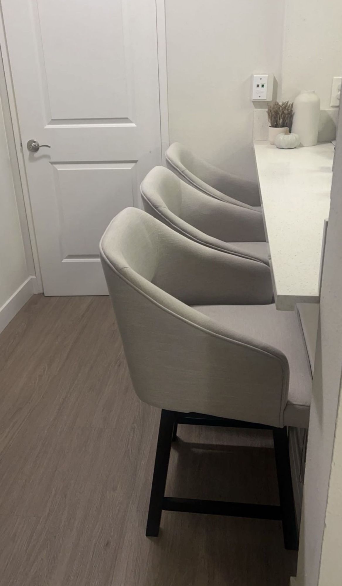 (SET OF 3) COUNTER HEIGHT BAR STOOL