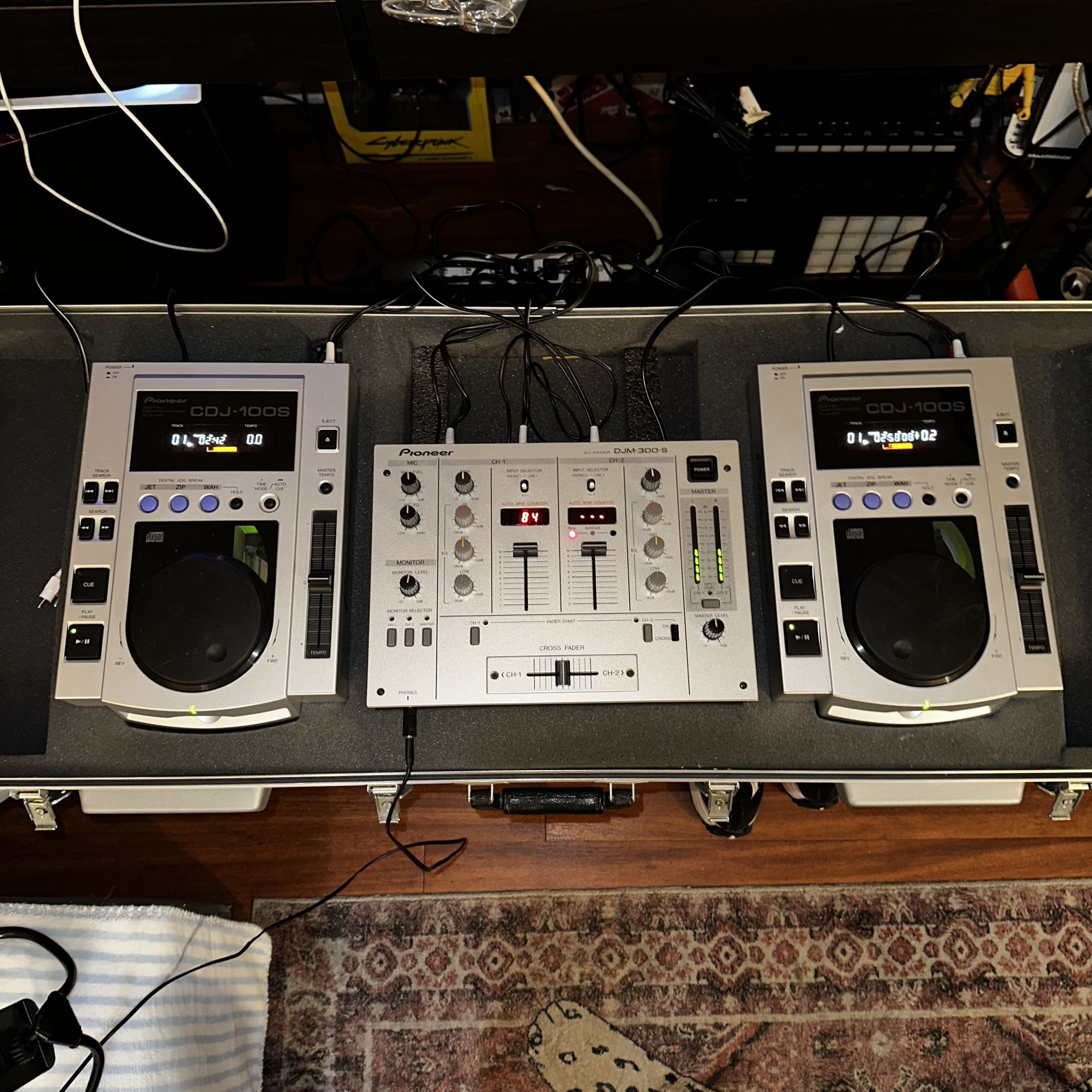 Pioneer DJM-300 Silver 2-Channel Professional DJ Mixer Pioneer