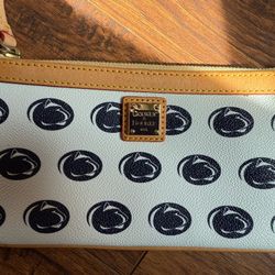Dooney And Bourke Penn State Wristlet New