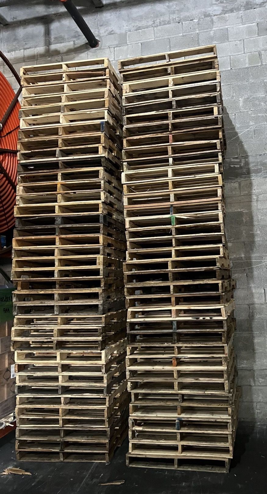 Pallets De Madera 48x40 Buenas Condiciones/listo Para Recogerlo 8430 Nw ...