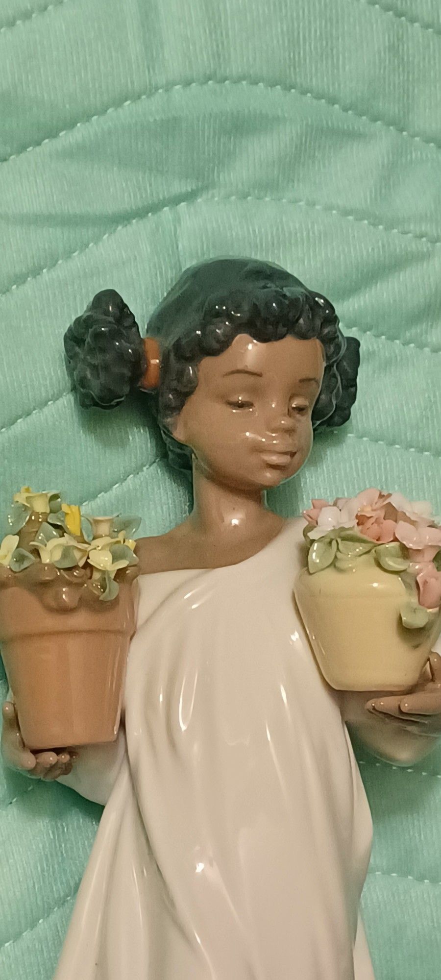 Lladro First Flowers 6757 Figurine Excellent Condition