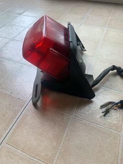 1985 yamaha fz750 tail light
