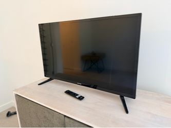 Toshiba 32 inch smart TV
