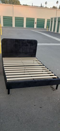 FULL BLACK VELVET FABRIC