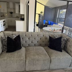 Muebles Y Bucaro 