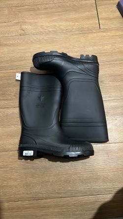 Water boots
