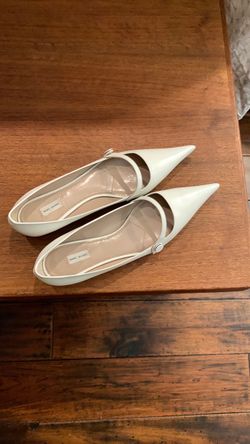 Marc Jacobs pointed toe, Maryjane flats white in sz (8)