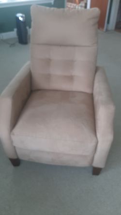 Microsuede petite recliner