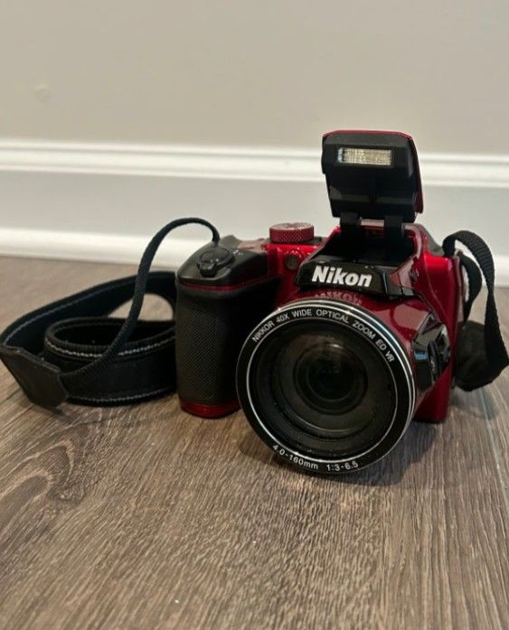 Nikon COOLPIX B500 16MP Digital Camera with 3” TFT LCD Screen 40x Optical Zoom