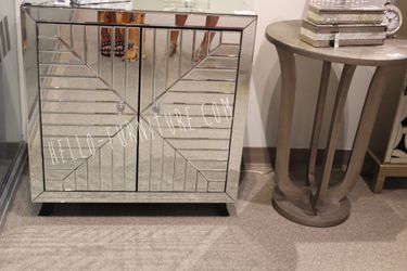 New Alexander Mirrored Cabinet | Perfect for accenting a Bed ir Hallway Chest