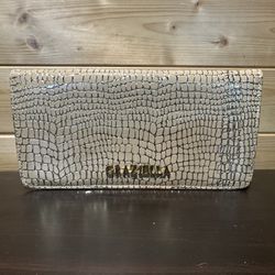 Graziella gold wallet. Can be converted to wallet on chain crossbody bag