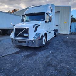 2013 Volvo VNL