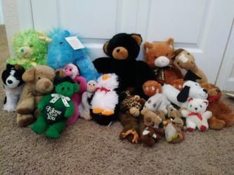 Stuffed animal lot