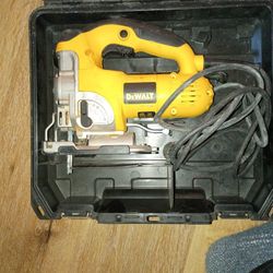 DEWALT L ORBITAL JIG SAW