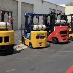 Forklifts 5000lb In 3000lb Off-Road Tires And Warehouse