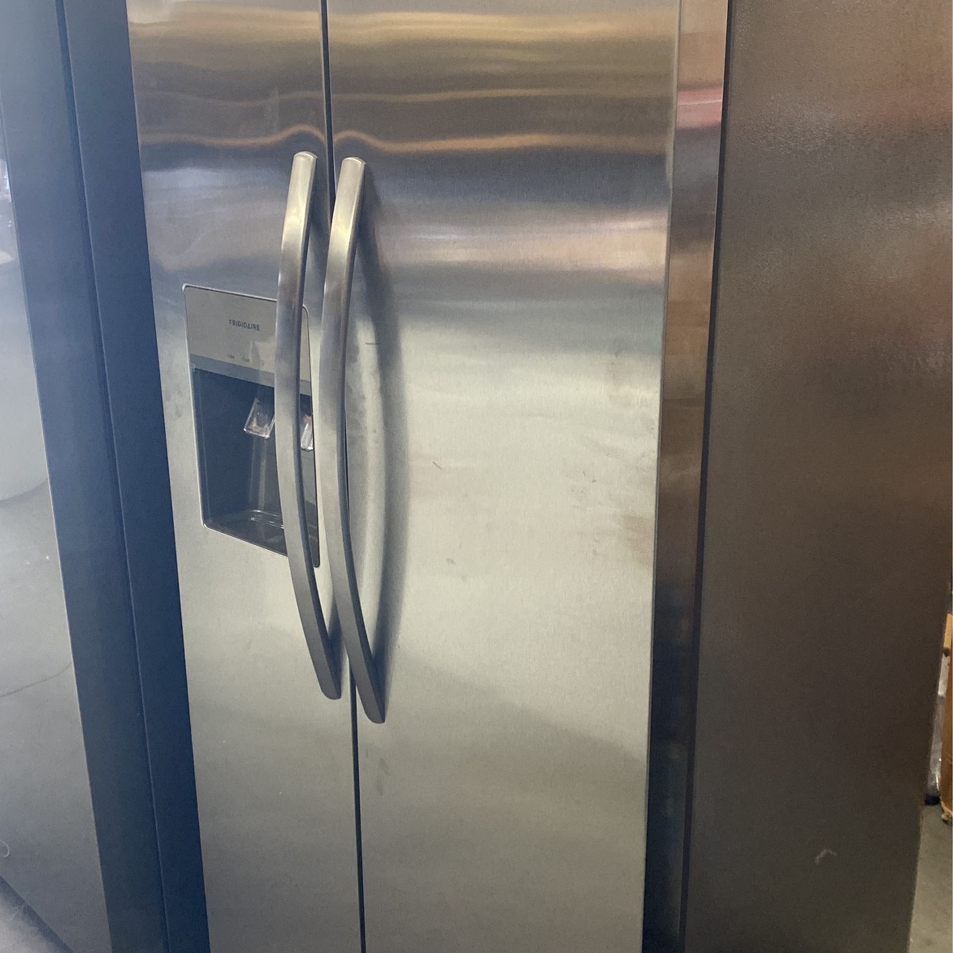 Side By Side Refrigerator