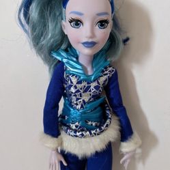 DC Super Hero Girls Frost Doll
