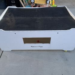 Free Melissa & Doug Lego Table