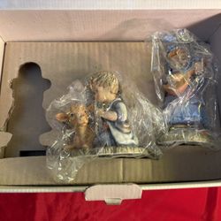 Goebel Berta Hummel 2 pieces, Boy w. Calf BH 26/0, Girl w. Lute-BH 26/R. 