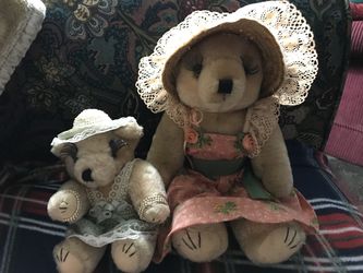 Fancy teddy bears