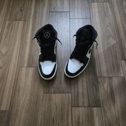 Jordan 1 carbon fiber size 13, jordan 3 SE unite size 14