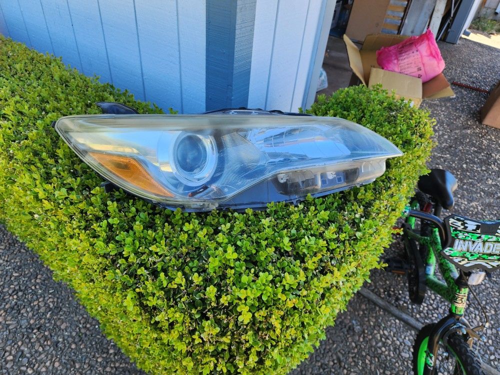2016 Camry Headlights