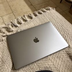 MacBook Air 13-inch