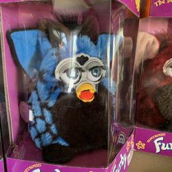 1998 Furby 70-800 Blue  Turtle  Blue Eyes (Sealed)